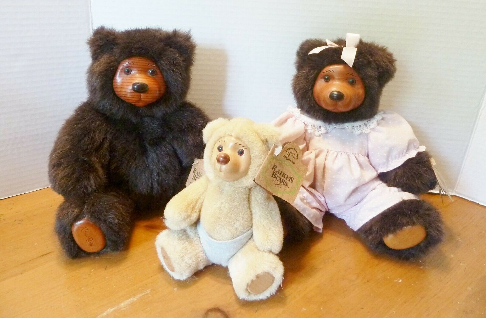 Raikes Bears- Family Trio Papa, Mama And Baby Bear W/ Tags